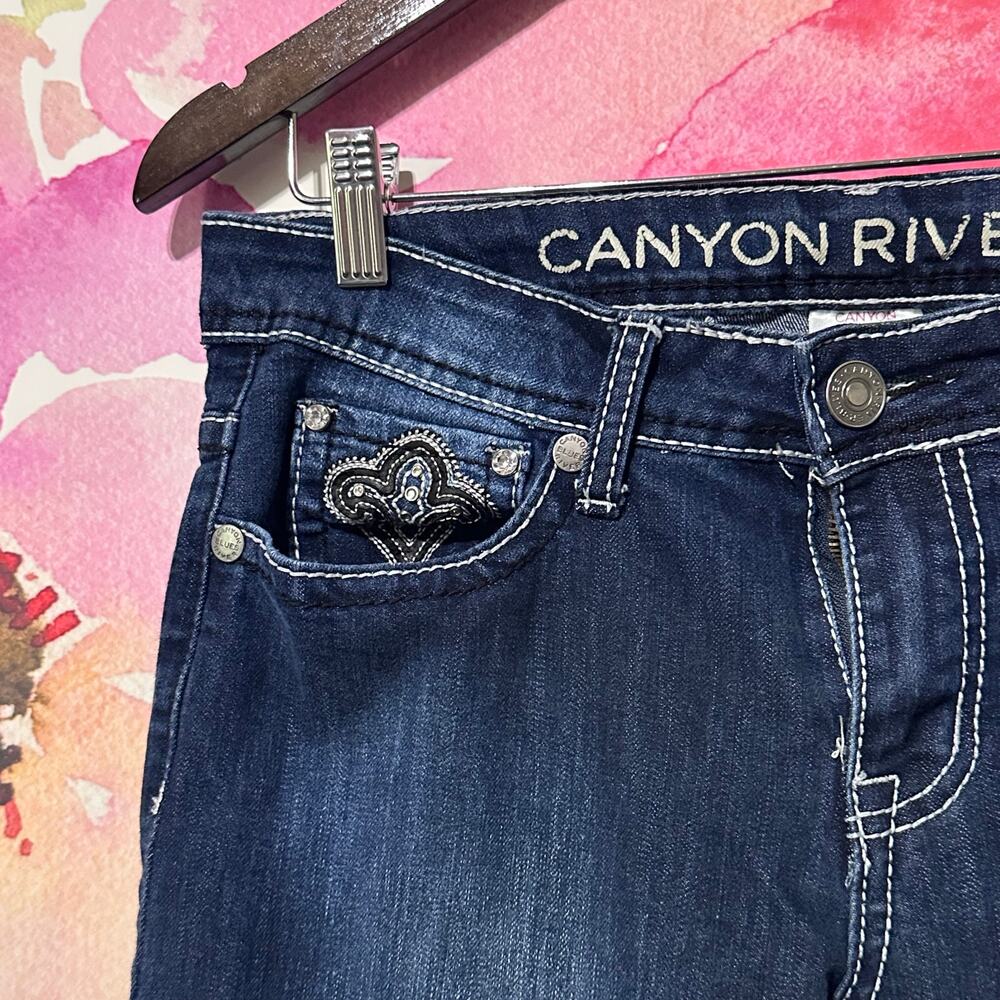 Canyon River Blues Jeans Size 6 Blue Modern Fit Boot Dark Wash Embroidered Pocke - Picture 3 of 3